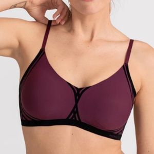 HoneyLove Silhouette Bra